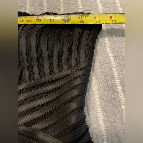 White House Black Market Fit And Flare Black evening cocktail Dress tulle Size 2 - Picture 4 of 6